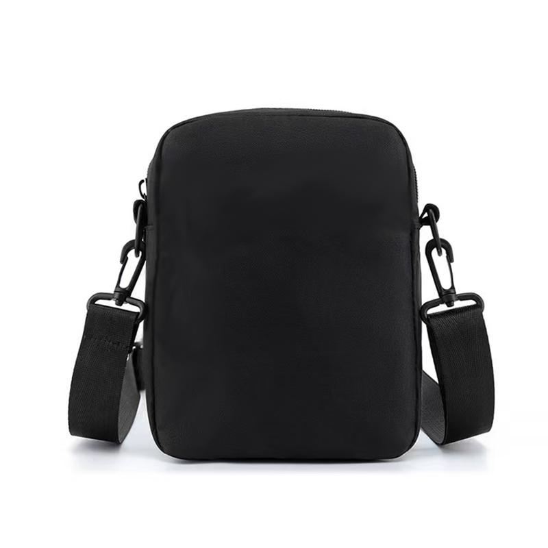 ニュートラルなデザインのバッグ：メンズ・レディース向けの小型 - Sling Backpack Shoulder のレビューと価格